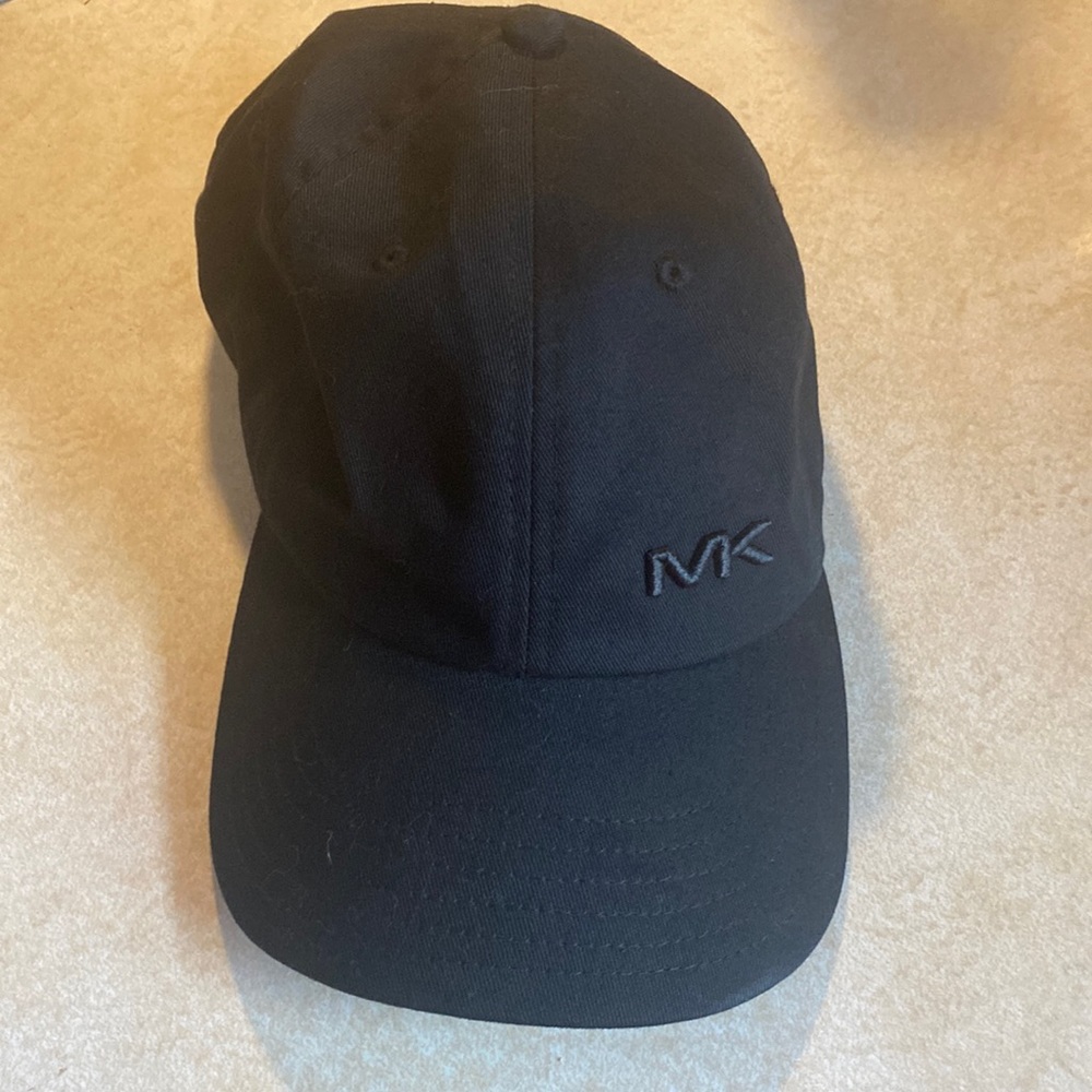 Michael kors hat